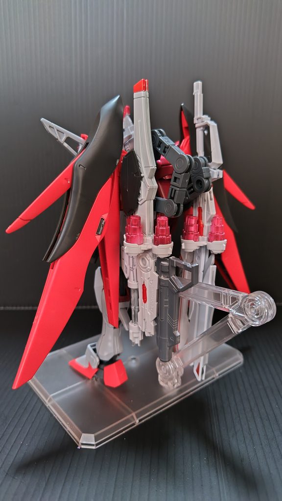 背中はカレトヴルッフ炎を取り付けたぶんアームが動かなくなってしまったのでボールデンアームズを使って延長しています