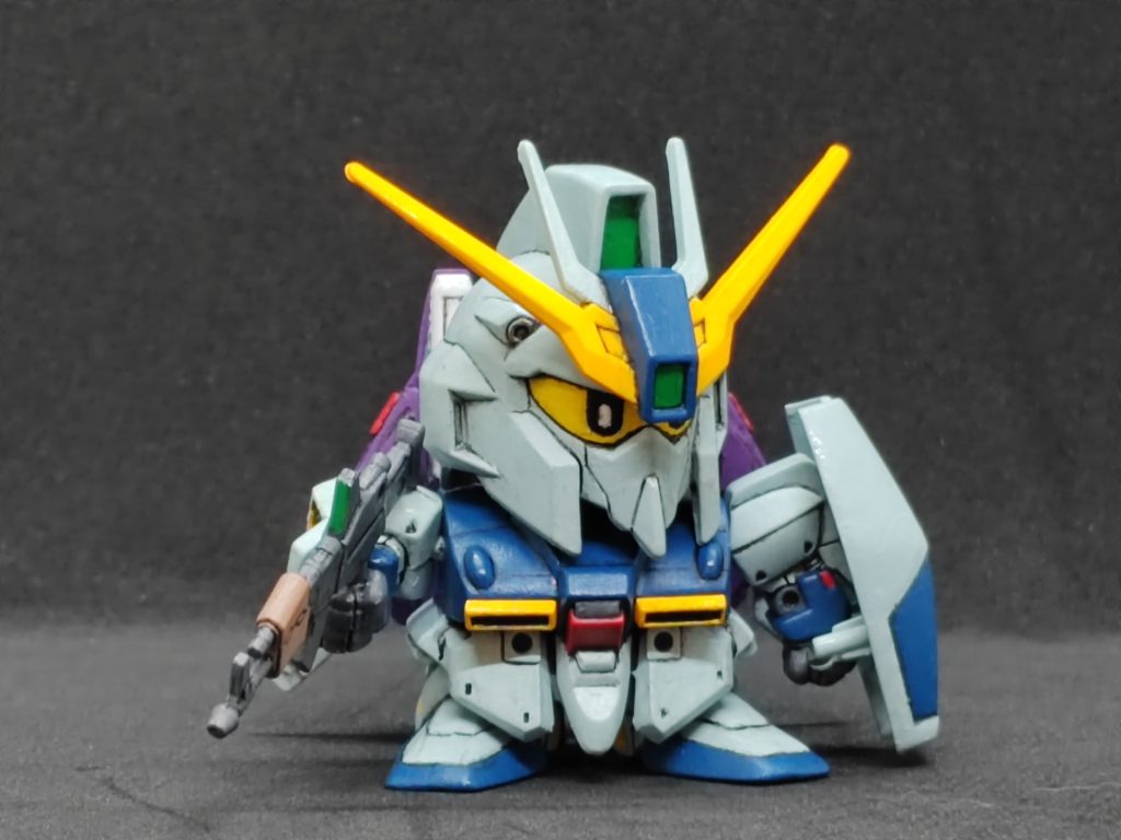 こうやってポーズを取らせると、本当に生きてるみたいで気に入ってます。I like how alive it looked when posed like this.