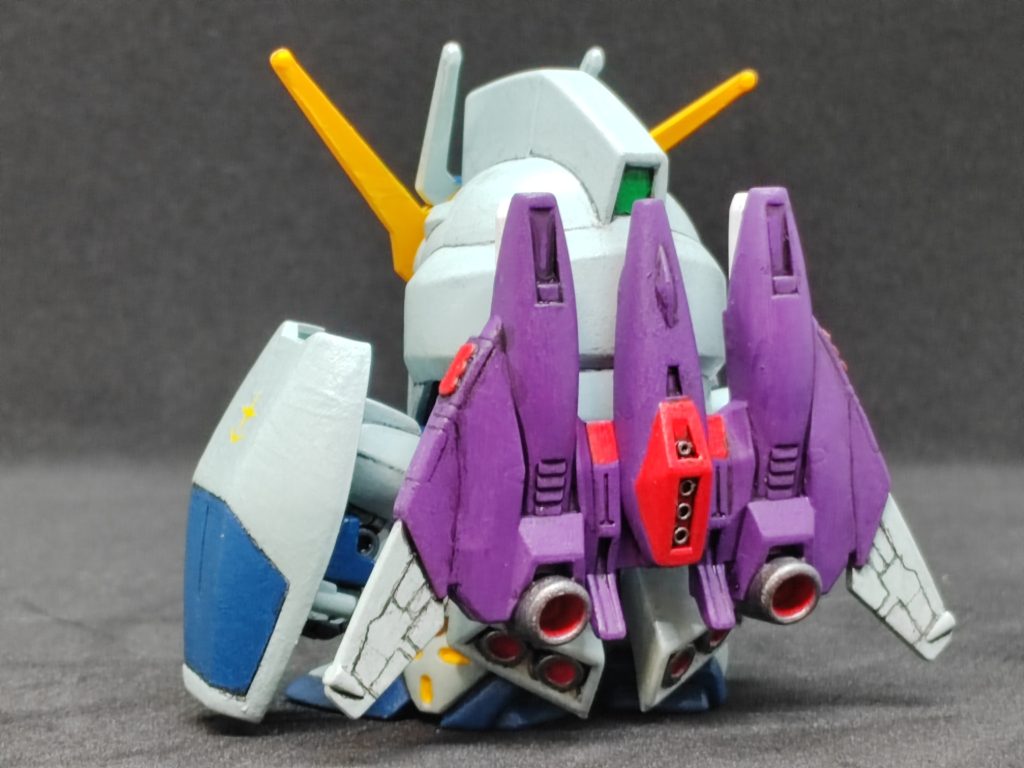 後ろ側はあまりうまくできなかったけど、作業中にいろいろ学べました。それでも、まあまあいい感じに仕上がったと思います。I didn't do a very good job on the back. But I learned a lot during the process. Still, it turned out okay.