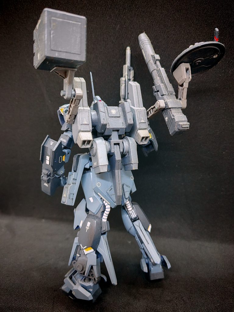 後ろはこんな感じです。初めてにしては悪くないでしょ?Here is what the back looks like. Not bad for a first time.