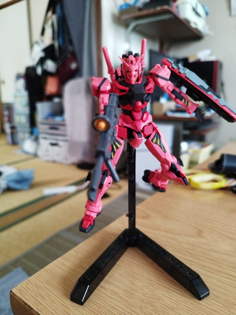 赤いガンダム–3枚目/制作者：ガベライズ