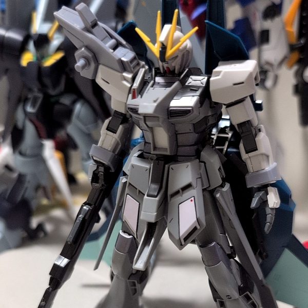 オリガンのガンダムリルアライヴに可変機構を取り付けてみた…意外と合うぞ…！！！（1枚目）
