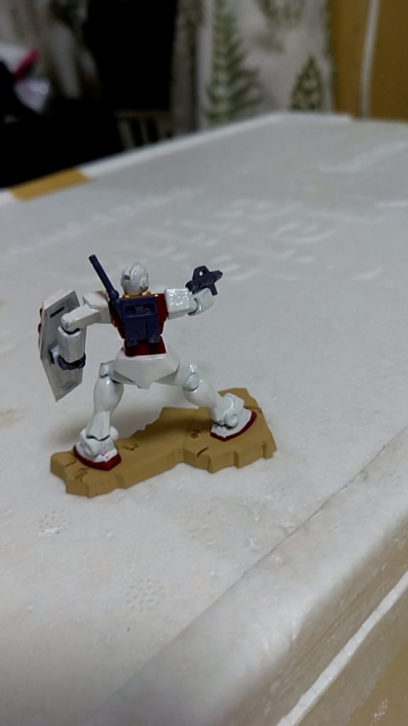 なんか気になってはいるんですが、近所ほとんど売り切れでした。でも、385円？え～、高くないですか？(笑)