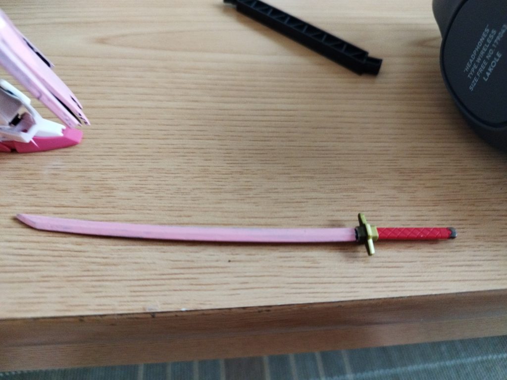 あとはフツノミタマを装備させぴんくにすることでホロライブオルタナティブのみこちをイメージして作成！