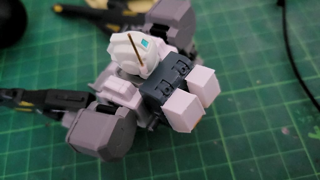 バックパックを百式に寄せる