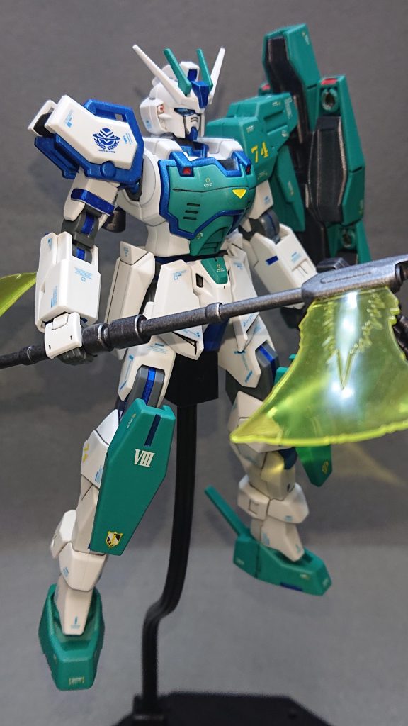 頭部   　　　 ：ストライク胴体    　　　：シェンロン腰部    　　　：ストライク肩    　　　　：右　ストライク     　　　　　　左　ケルディム腕部    　　　：右　ストライク     　　　　　　左　ケルディム脚部    　　　：ケルディムバックパック：なし武装    　　　：ビーム・ソード・アックス(ギラ・ドーガ)     　　　　　　57mm高エネルギービームライフル(ストライク)     　　　　　　GNシールドビット(ケルディム)