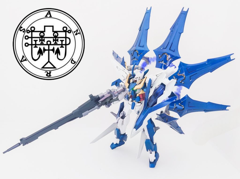 ガンダムアンドラスの真の姿。バックパックを搭載した状態！バックパックは、それぞれ独立した８枚のシールド型ビットで構成されているという設定です。