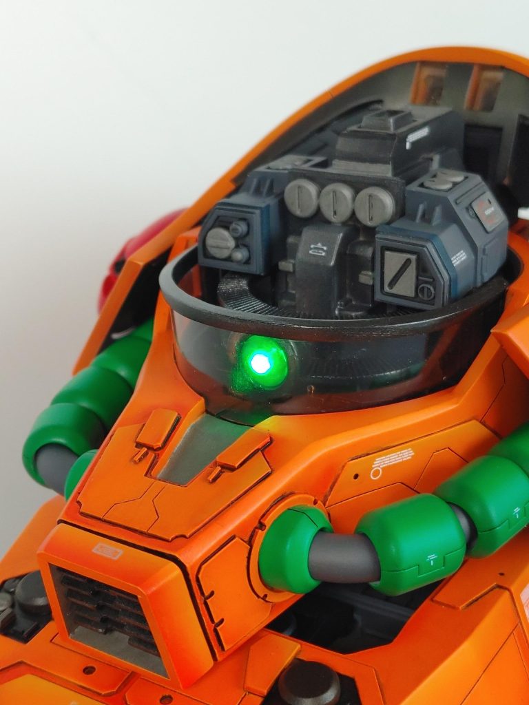 LEDを入れてみるのが面白いですね。 他の作品にも入れてみます。