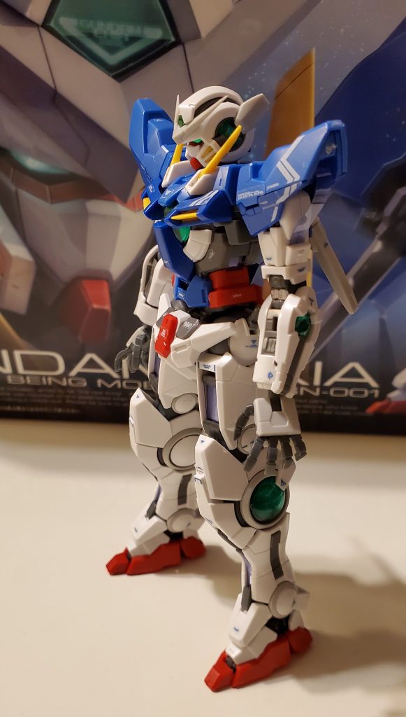 なんで、ポージングちゃんとしなかったんやろ?笑手が気になって仕方がない笑RGは、ディテールも、ほぼパーツ分けなので、あまりスミ入れしなくても、様になりますよね〜当時、スミ入れ技術すら知らなかったですが笑