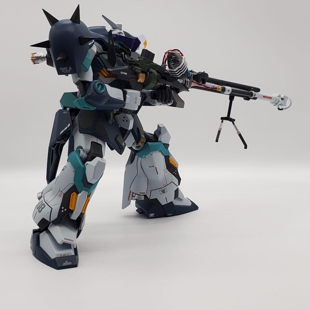 今回使った塗料ストーングリーンスチールホワイトエヴァイエローパープルバイオレットヘキサブルーメカサフヘビースターブライトゴールドシルバープラウダグリーンエナメルレッド 