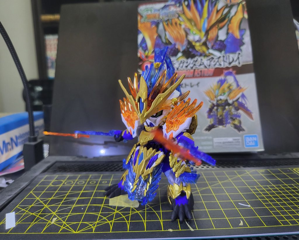 次はいよいよ父親ですがここでサーフェイサーが切れまして買ってくるまでしばしのお別れです(笑)