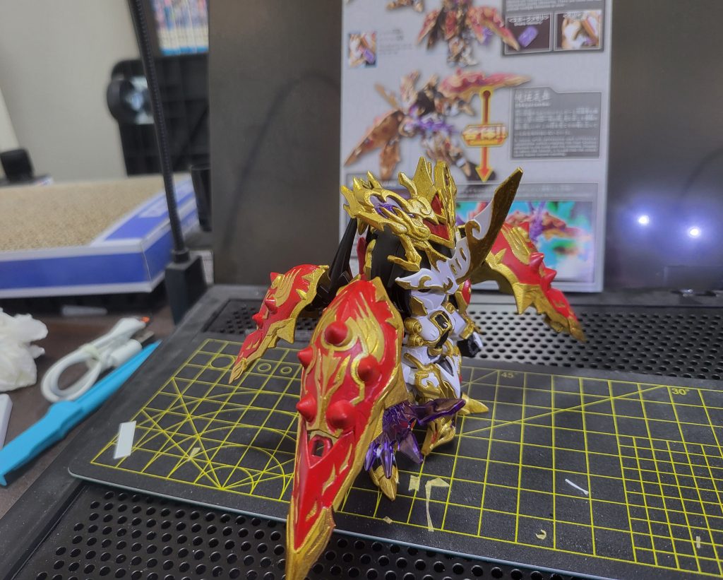 気付いたかたもいるかもしれませんがバイザーが塗り作業中に紛失しました(笑)