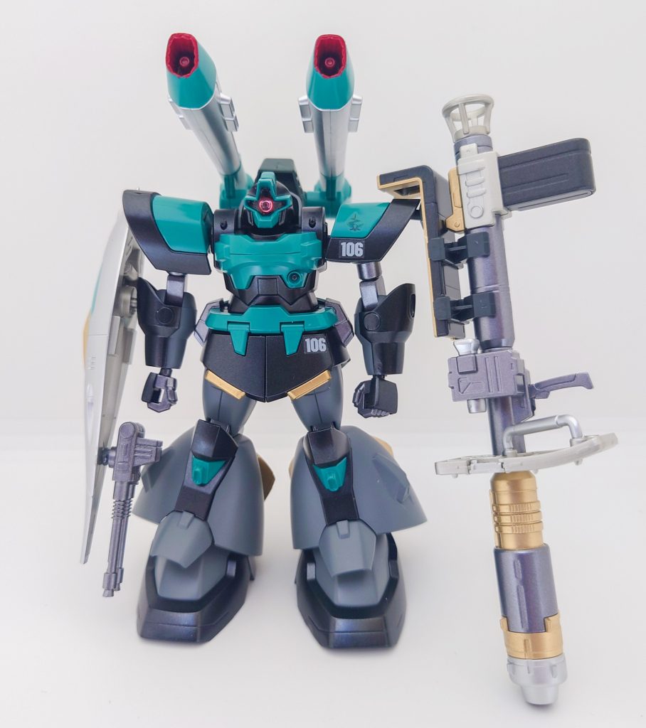 正面カラーリングは、カラミティガンダムを意識して仕上げてみました。