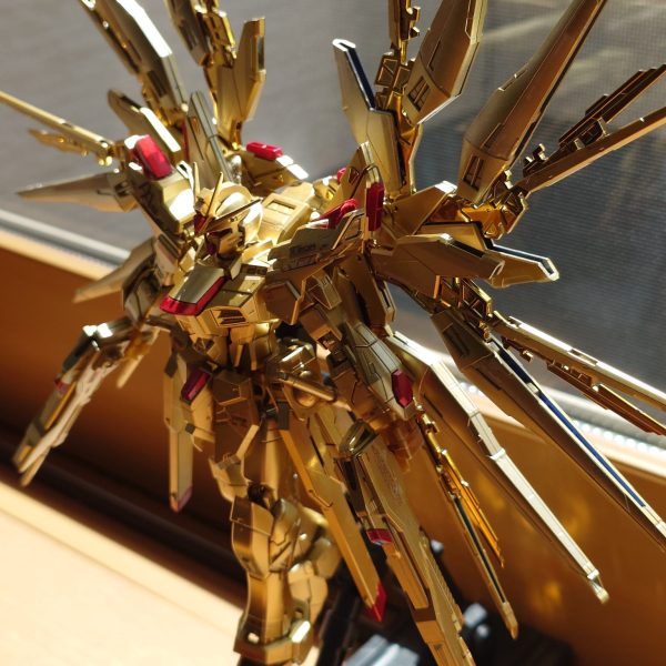 ヤタノカガミ搭載ハイマットフルバーストストライクフリーダムガンダム