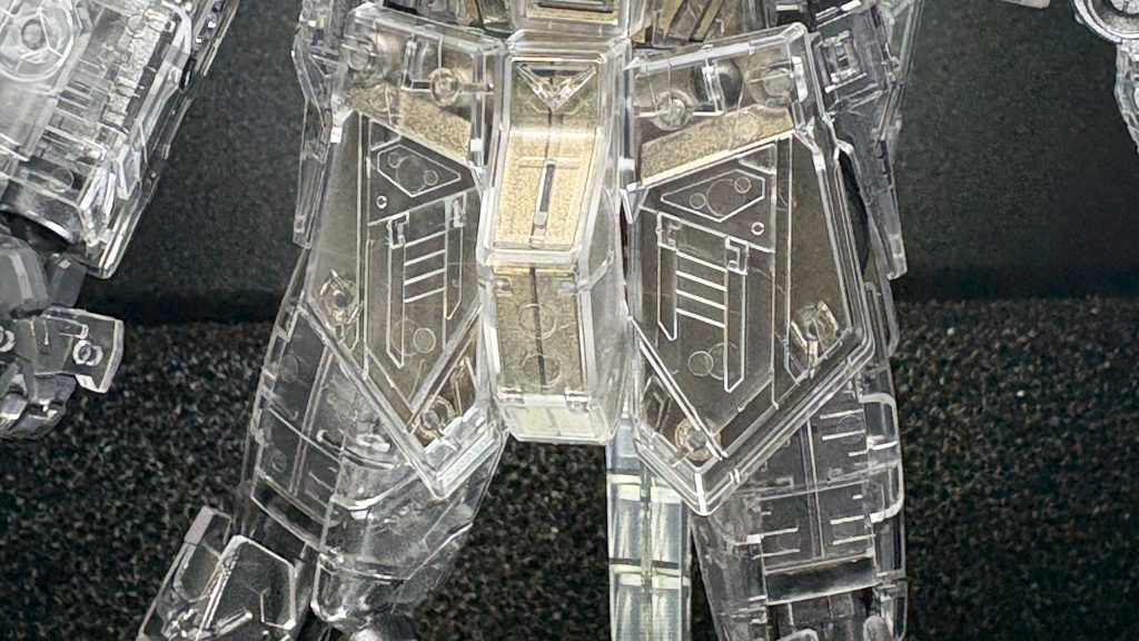 MG 1/100 νガンダム Ver.Ka [メカニカルクリア] 内部フレームランナー塗装–2枚目/制作者：KPO