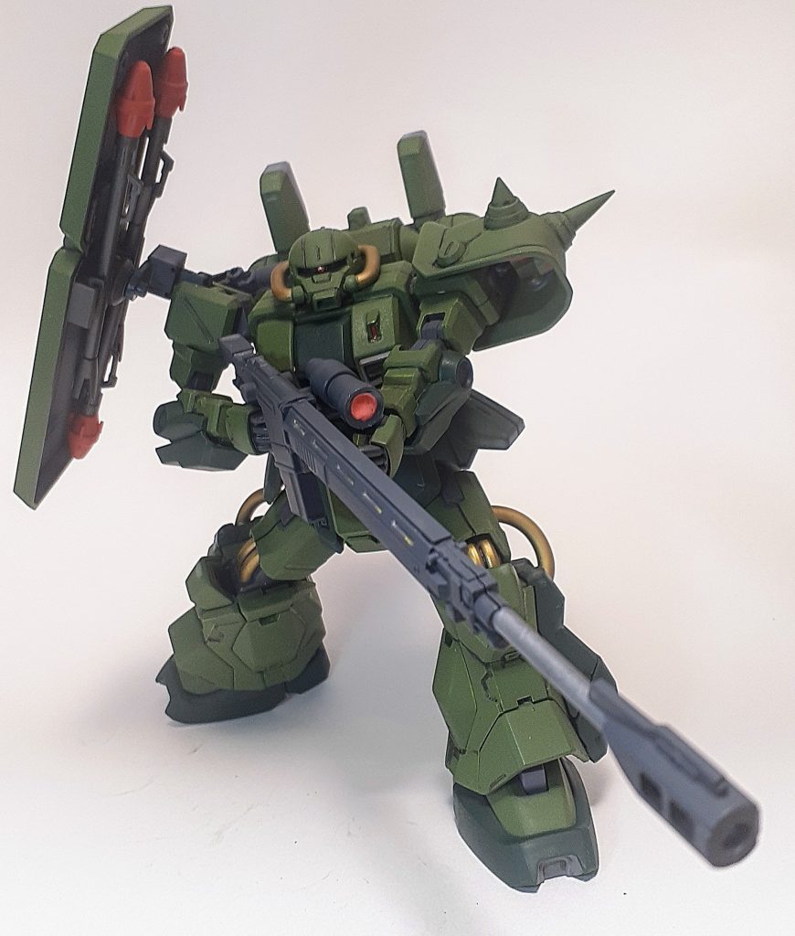 見栄えする長物が欲しかったので対艦ライフルを装備させました。
