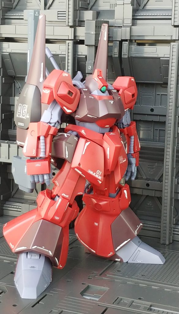 ロボット魂本体は墨入れ、デカールをka.signature風に張り付けました。