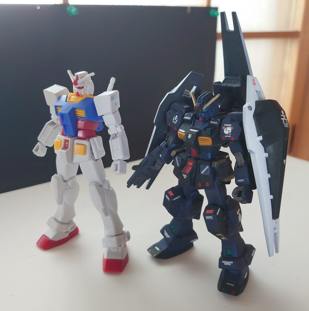 ヘイズルとの比較も。ヘイズルのほうが小さいですね