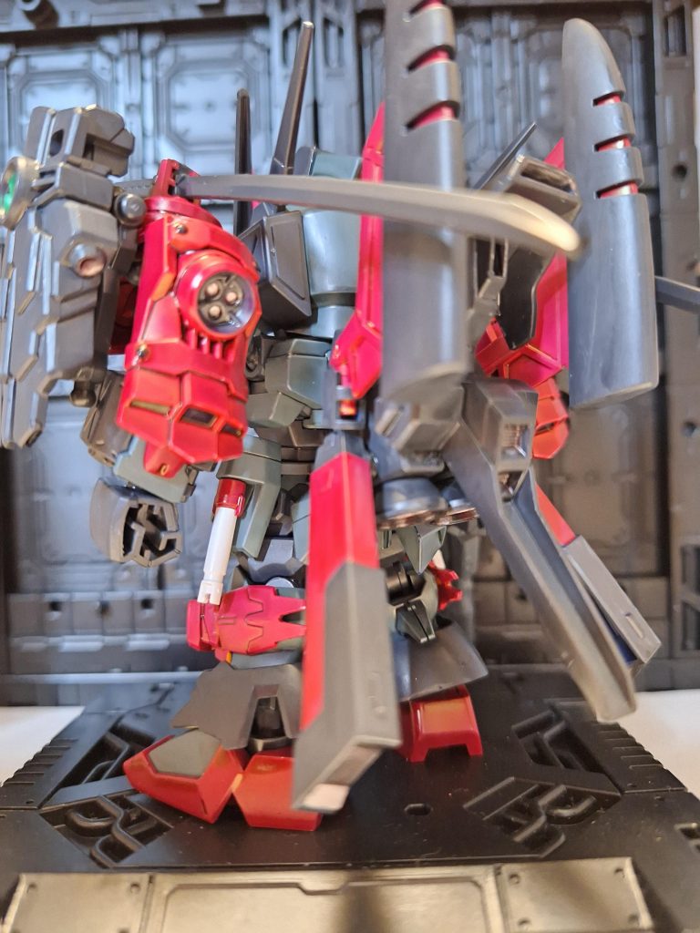 Tガンダム–3枚目/制作者：キサラギ