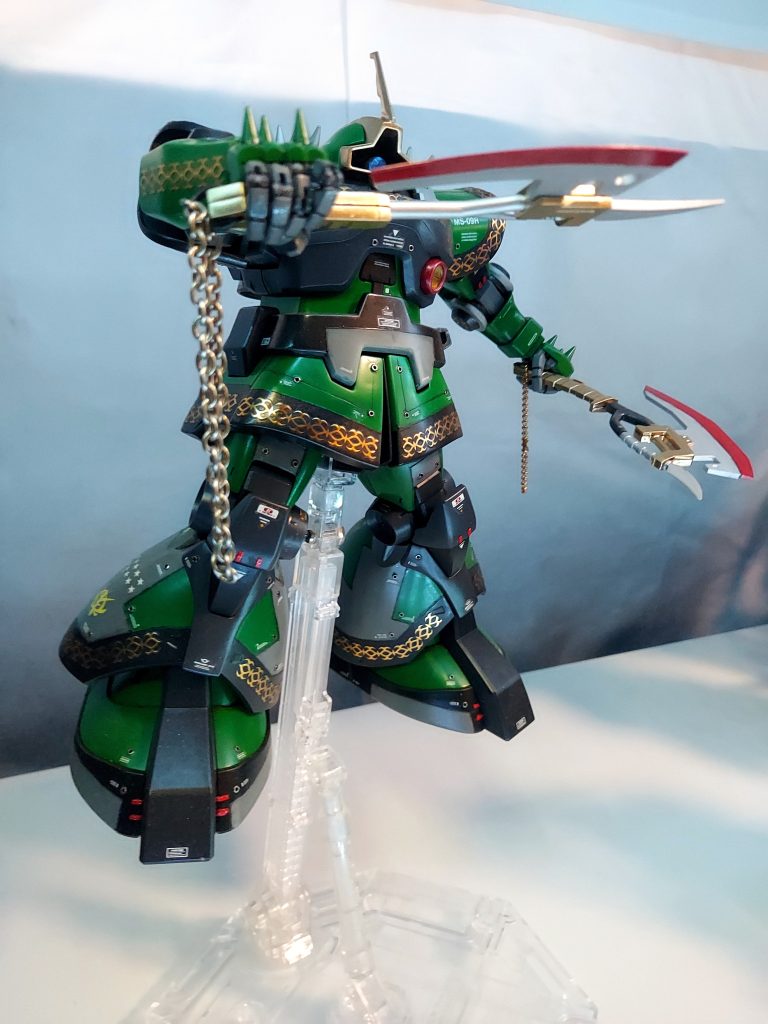 アーマーシュナイダーを構えるストライクみたいにポーズしたかったけど秒で諦めました