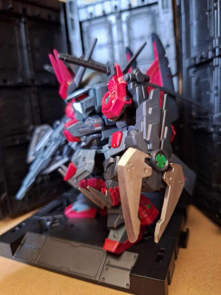 Tガンダム〈酒呑・斬〉–3枚目/制作者：キサラギ