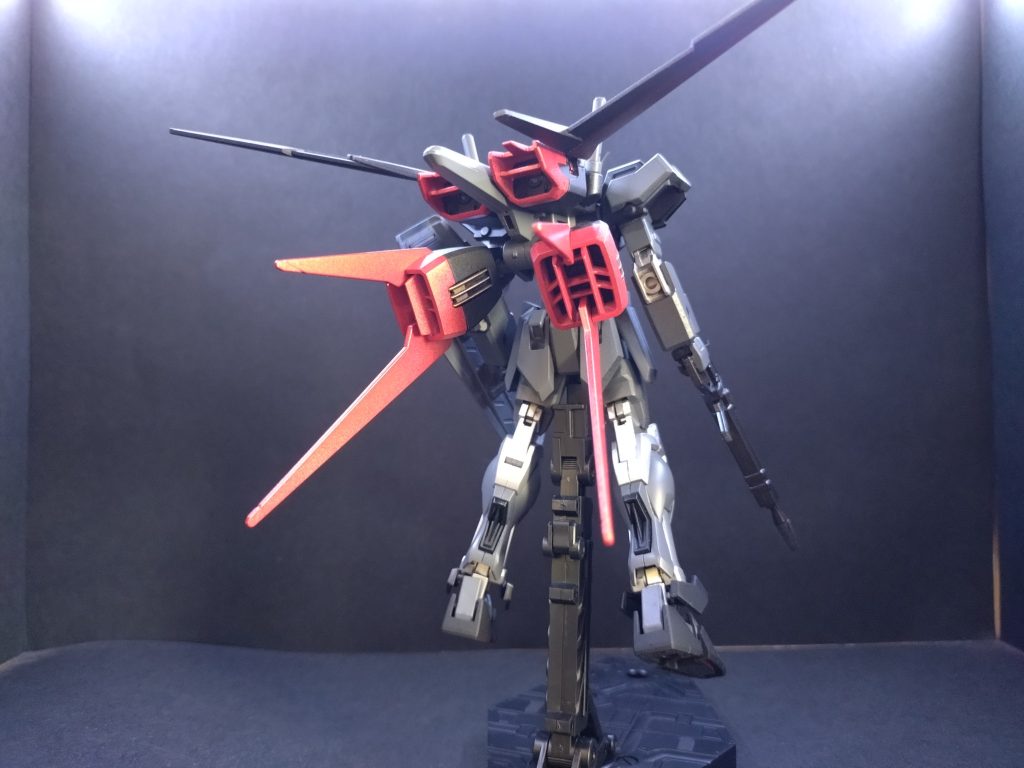 エールパックは黒とメタレッドで塗装しています