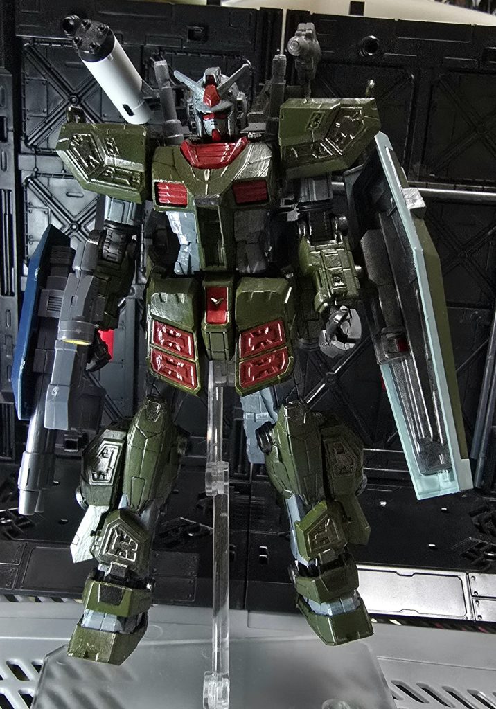 フルアーマーと言えば、忘れちゃいけない。2連ビームライフル。これ付けると一気にフルアーマーガンダムです。