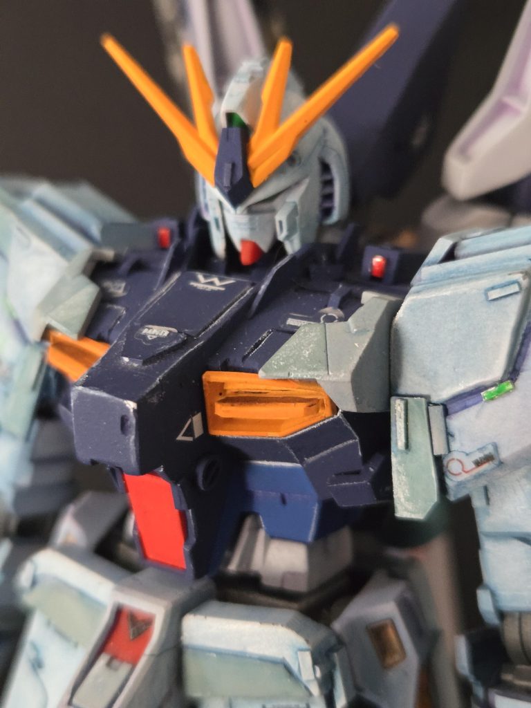 各所に追加装甲 センサーを追加。