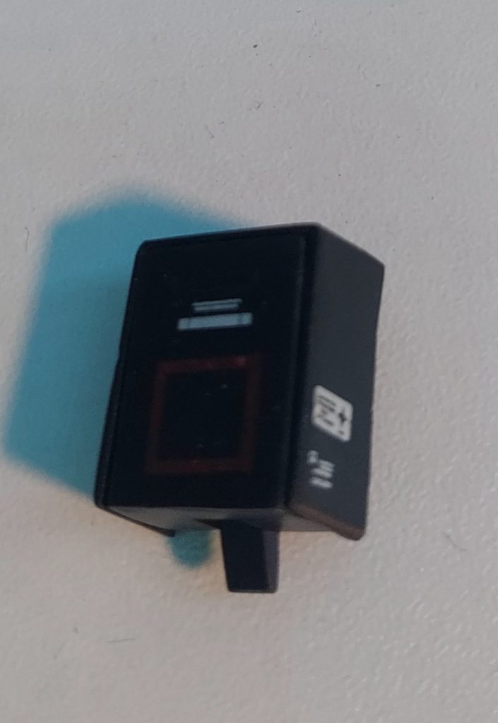 J型のクラッカーポッド