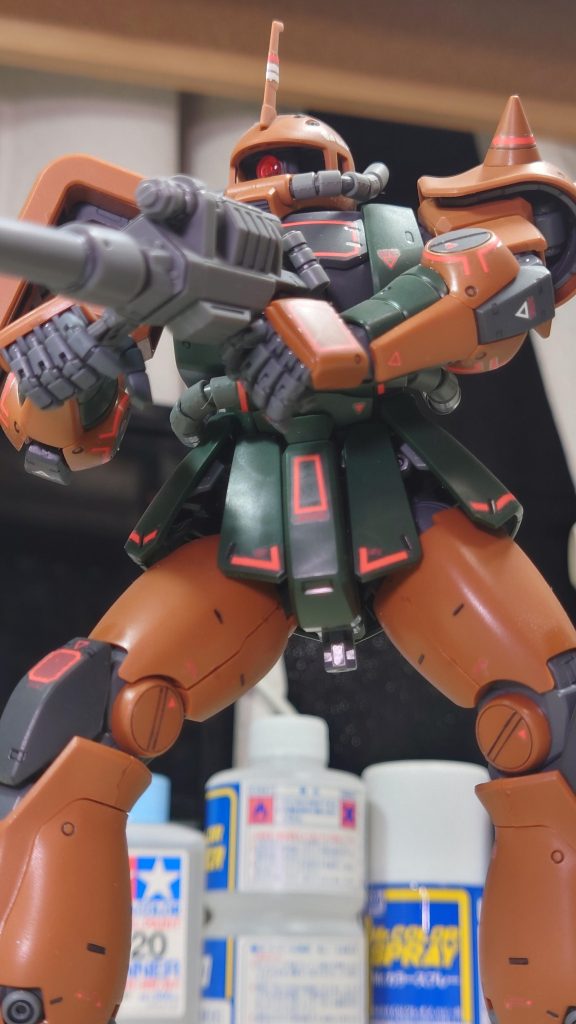 ガルマ・ザビ専用ザクⅡ–7枚目/制作者：あれく myT 積みプラ崩したい