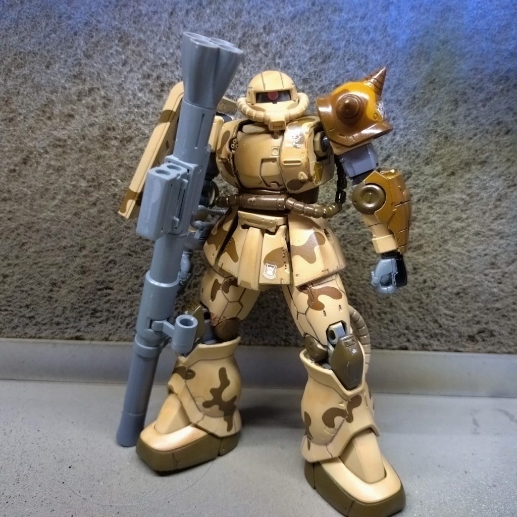 1/144 HGUCザクⅡ デザート迷彩｜buhchan318さんのガンプラ作品