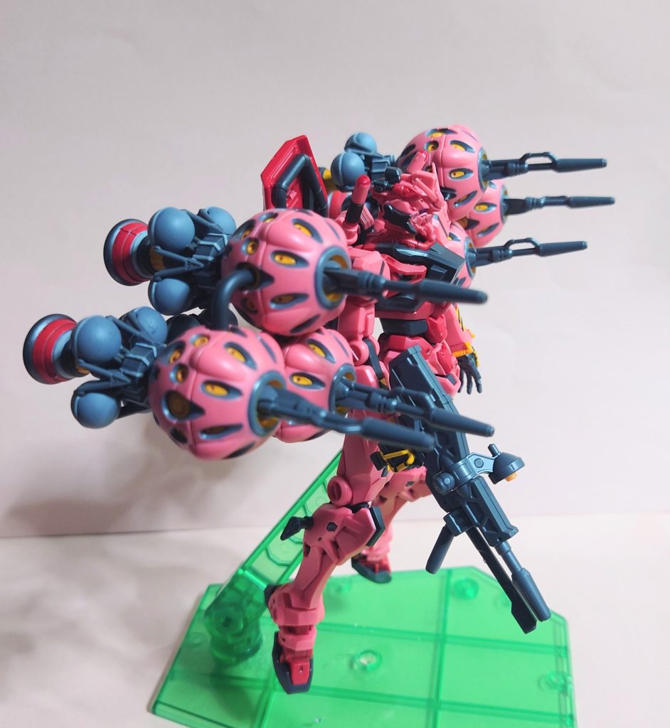 HG赤いガンダム(ビット6機装備)–3枚目/制作者：@tanigawa152