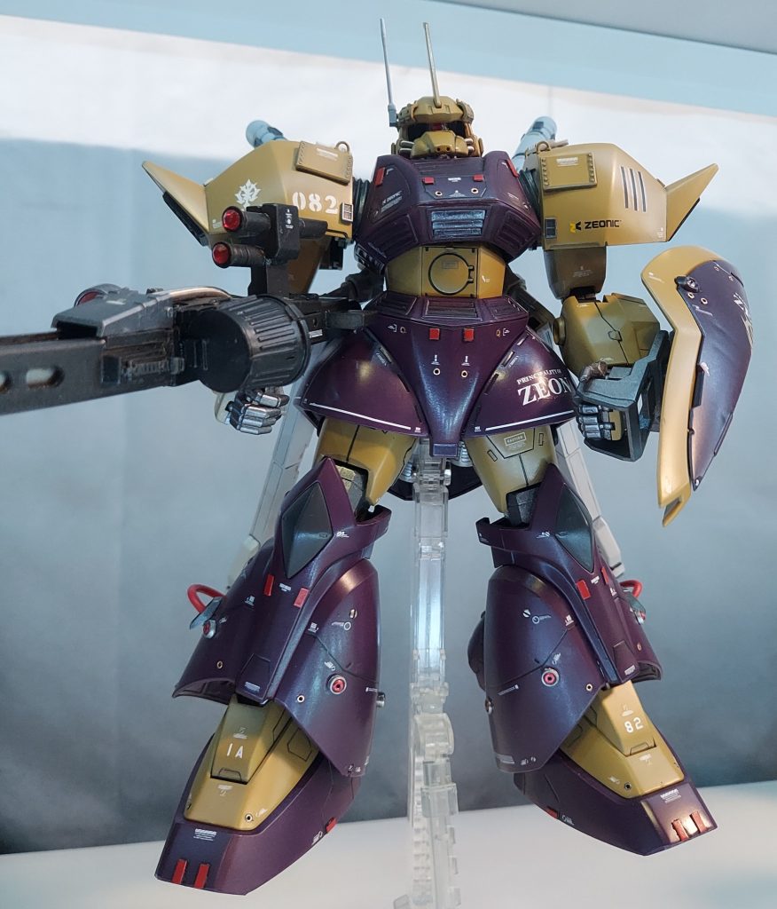 正面顔面ゎほっぺたを切り欠いてスプリングパイプでマリーネっぽくしてます(っ ´ロ` )ノセンサー、ディテールパーツはアドリブです‥