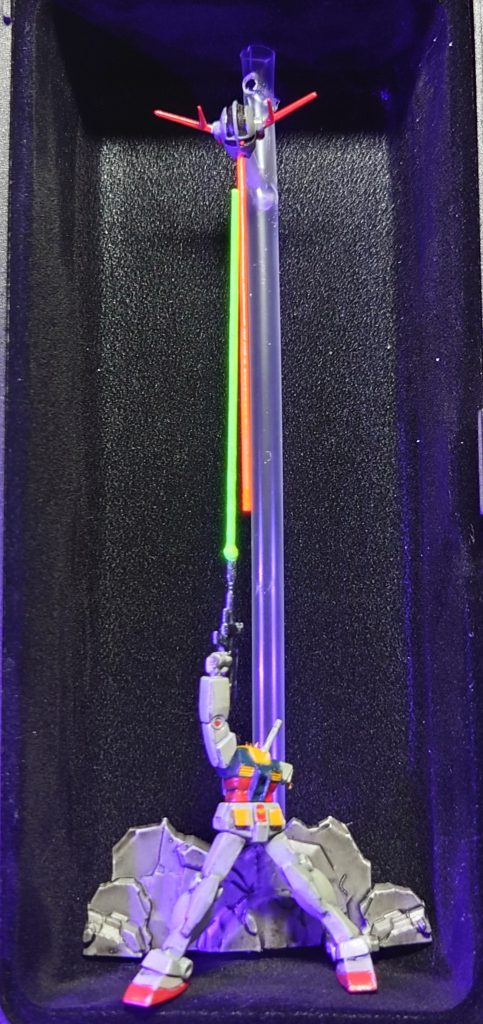 ピンボケくらいで丁度良い全体像(gundam-kao5)