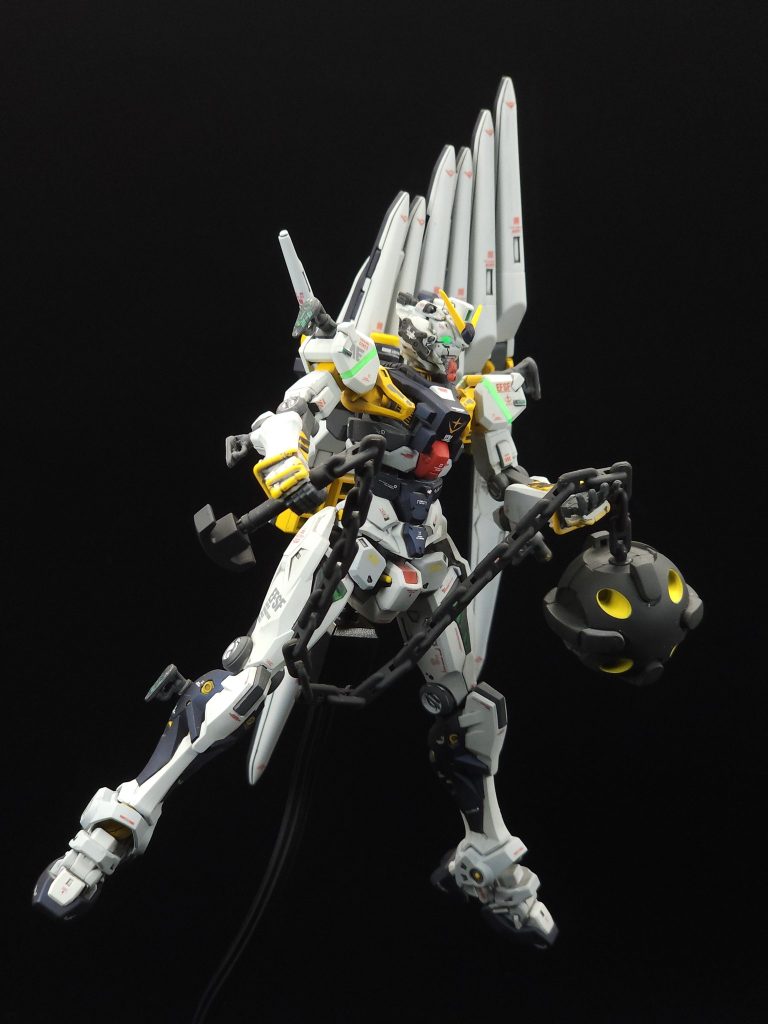 パイロットは何度も何度もシャアを倒す彼かも