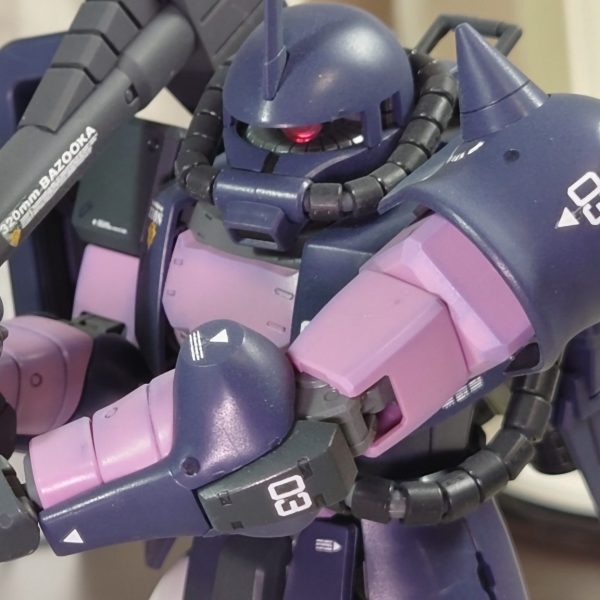 黒い三連星　ザクⅡ R1