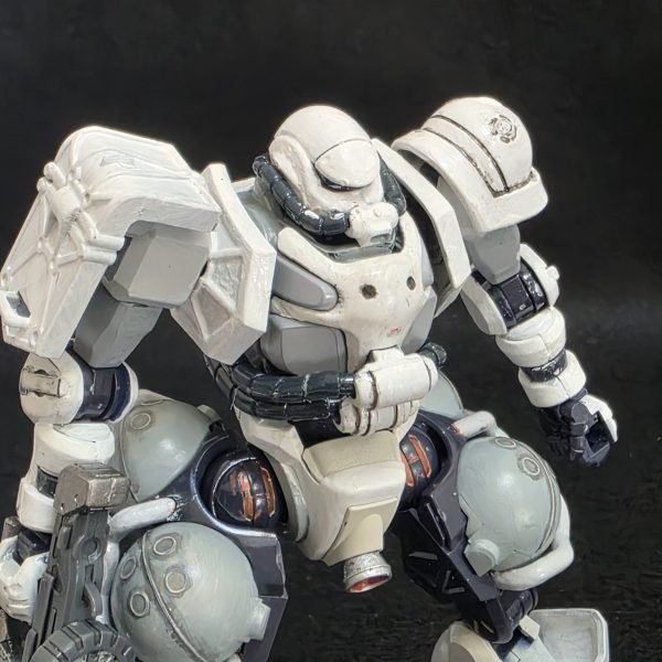 軍警ザク 寒冷地仕様