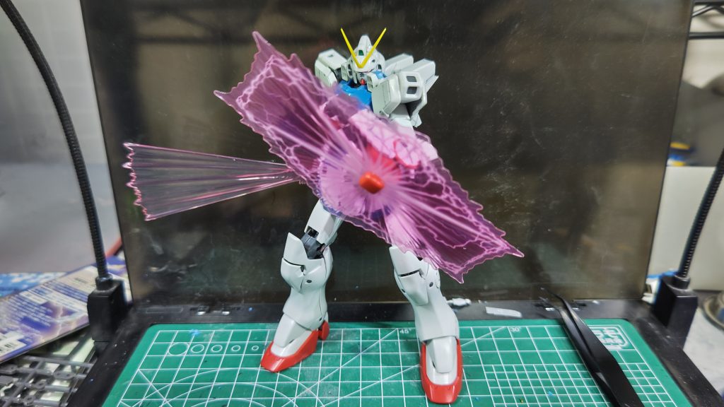 腰の捻りが出来ると躍動感のあるポーズに幅が生まれますね。是非チャンネル登録、本編を観て感想下さいまし。