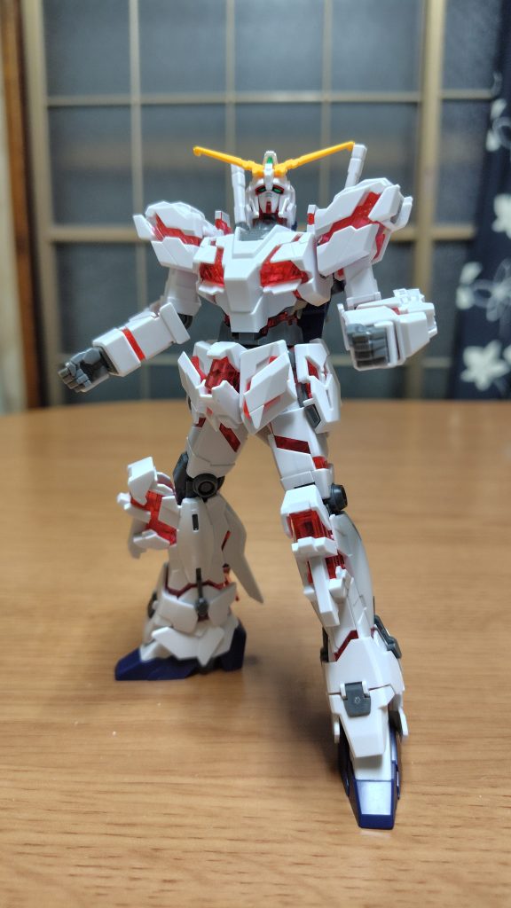 お台場ダイバーシティ東京での立像ポーズの再現。目線同じ高さでの撮影なので立像見た時と違うのと細かな腕の角度にズレがある。