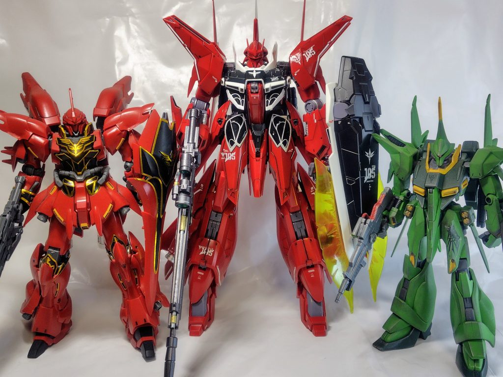 ちょうどバウとシナンジュの間みたいなデザイン素晴らしい。