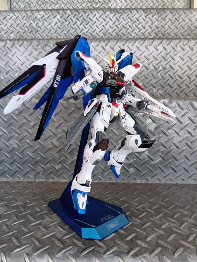 初MG　フリーダムガンダム　ver.2.0　ガンダムSEED