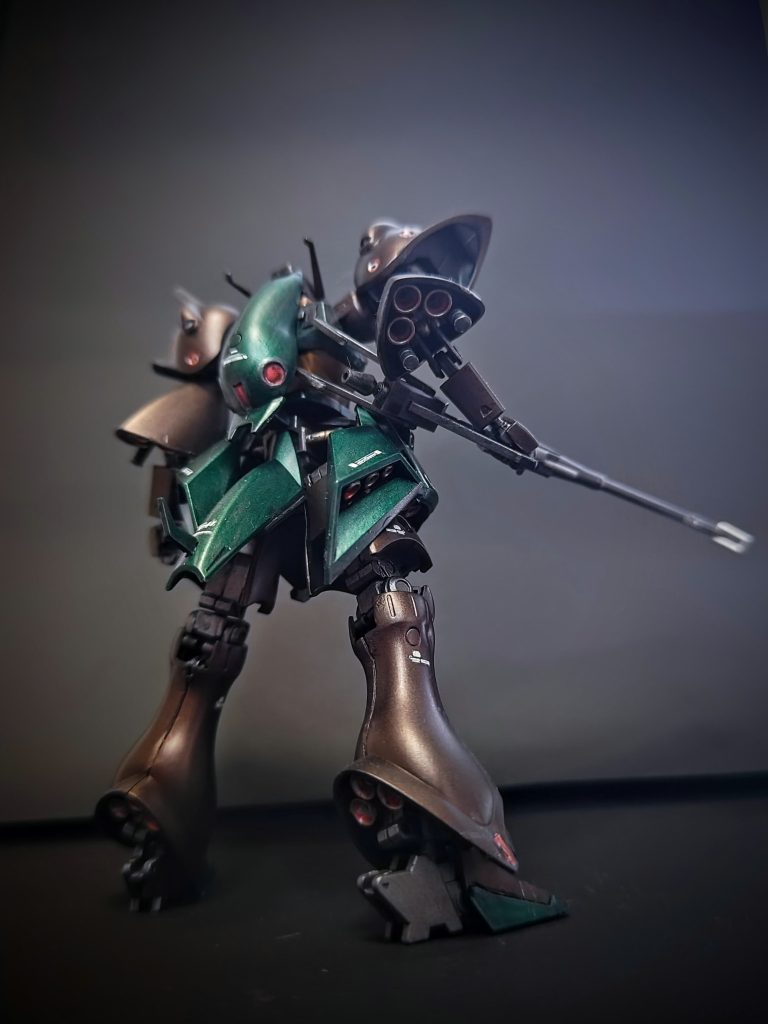 背面カット（別アングル）。