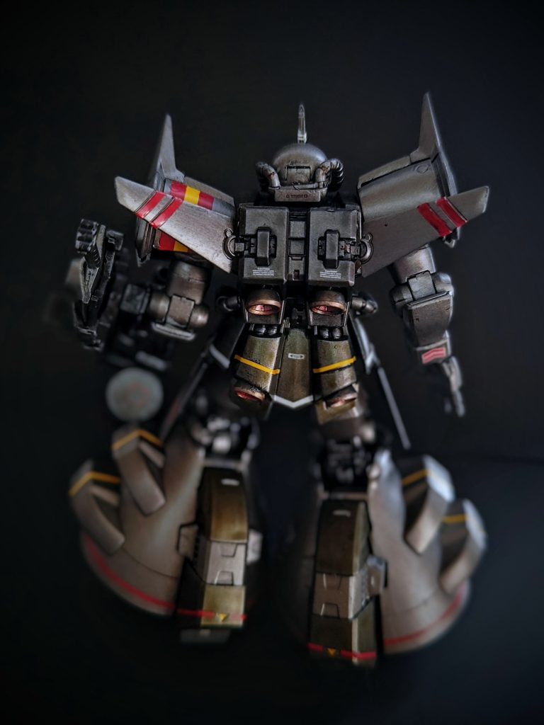 背面カット（別アングル）。