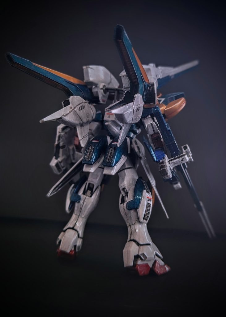 背面カット（別アングル）。作ってみて、こんなに武装モリモリなのに思いのほか小さいキットでびっくりしましたww