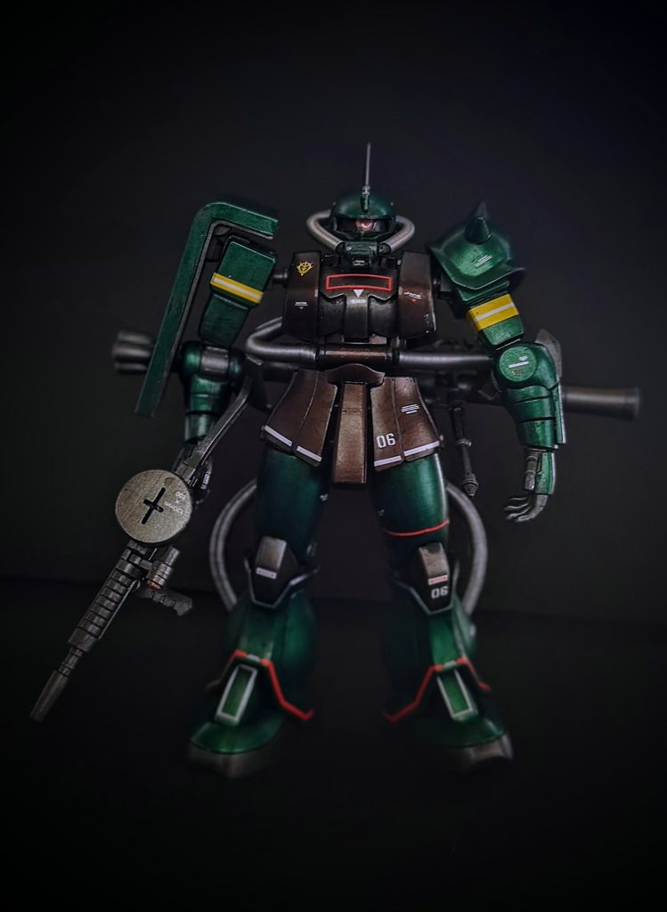 正面カット。悲しいことに技術力不足で、スプリングのテンションに負けてしまい(太すぎるのか??)パイプの結合部分がうまくはまってくれませんでした...