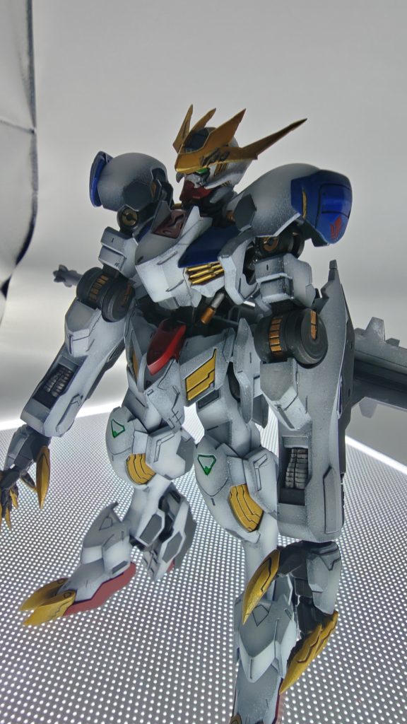 なんだかんだと約３ヶ月かかりました、ガンダムバルバトスルプスレクスやはり良いデザインですが、ウデ不足により不満も残る完成となりました。最近の再販でバルバトスルプスを入手したので、もっとウデ磨いて見比べたいと思います。 積みが多いのでいつになるかは分かりませんが･･･