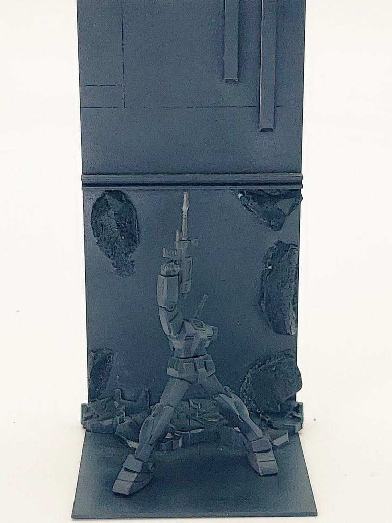 製作途中黒サフ下地からベース色塗装→水性カラー筆塗りのお手軽仕上げ