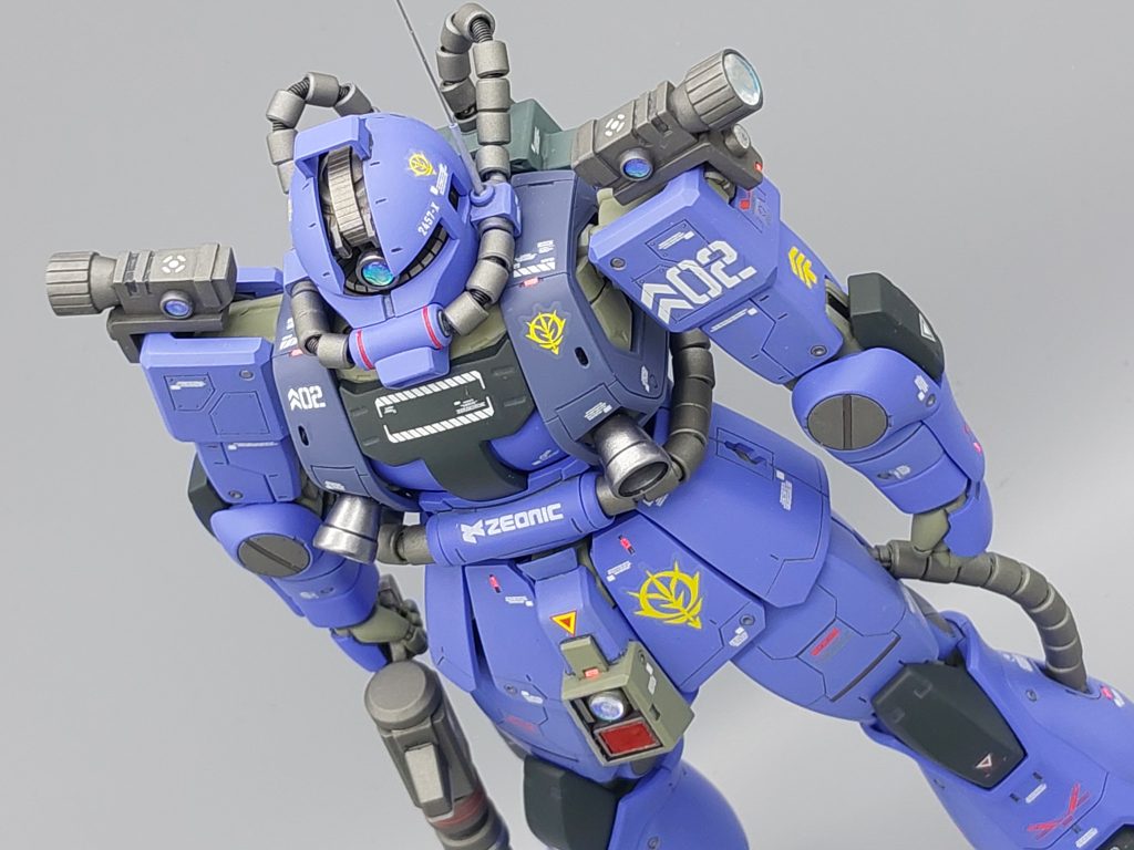 1/100 MS-06E ザク強行偵察型