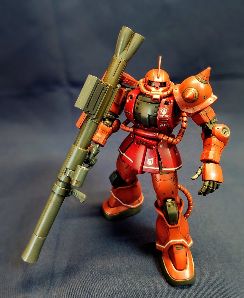 このキット、簡単に組み上げられる割にRGかと思うくらいの緻密なディテールで良いですね👍いつも通り、激落ち君と墨入れして、今回からガンダムマーカーで色の深みを付けてみましたが、どうでしょうかね?