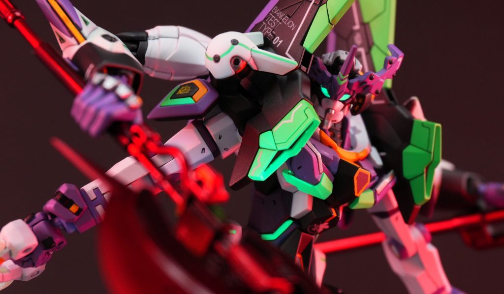 ガイアさんから出ているエヴァカラーのグリーンを使用しましたがブラックライトにするということを塗装後に気付いて、めちゃくちゃ焦りました